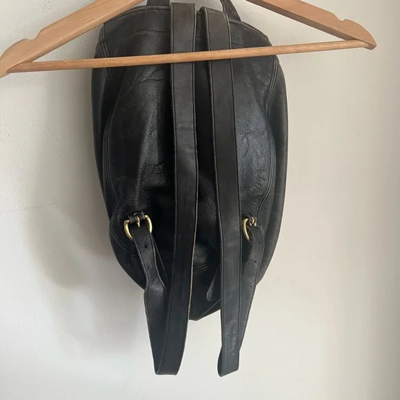 Vintage Coach Soho Buckle packpack. No. D6H-4134 - Picture 5 of 8